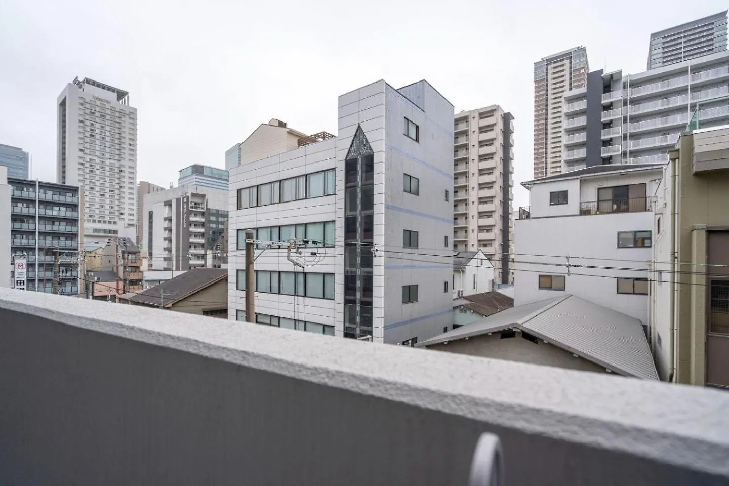Shin-Umeda Central Hills Osaka 0*,