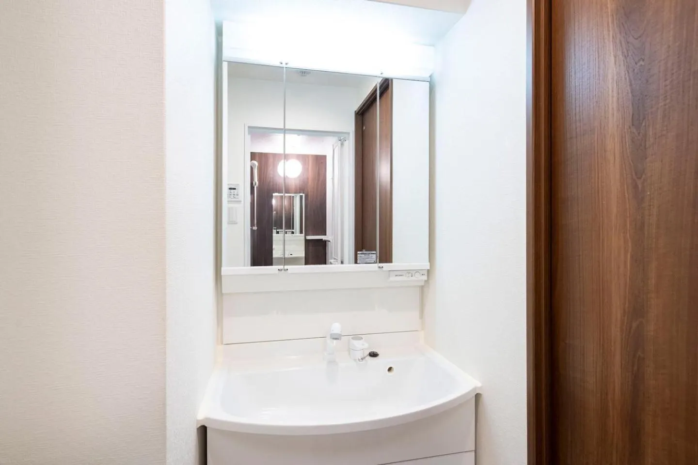 Shin-Umeda Central Hills Osaka Apartment